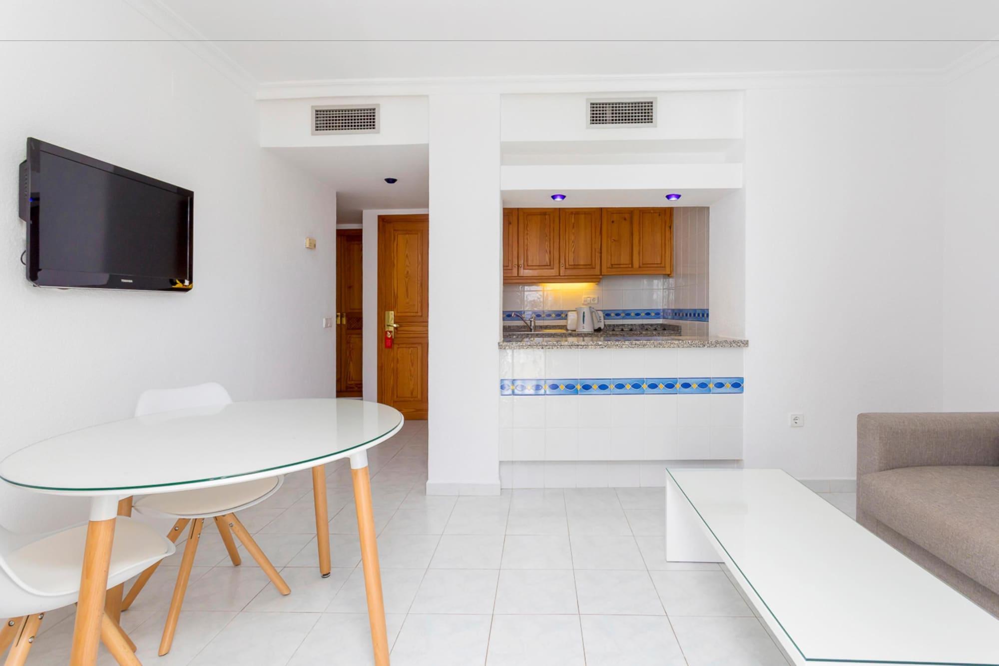 Aparthotel Duquesa Playa Санта-Еулалія-дель-Ріо Екстер'єр фото