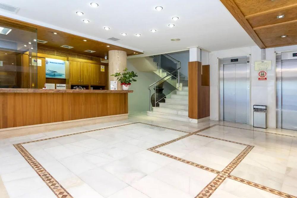 Aparthotel Duquesa Playa Санта-Еулалія-дель-Ріо Екстер'єр фото