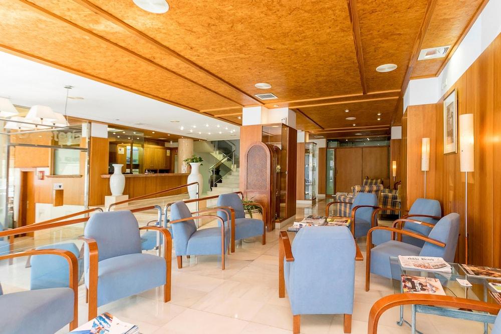 Aparthotel Duquesa Playa Санта-Еулалія-дель-Ріо Екстер'єр фото