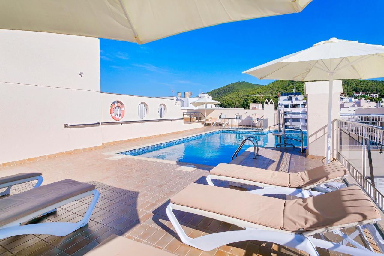 Aparthotel Duquesa Playa Санта-Еулалія-дель-Ріо Екстер'єр фото