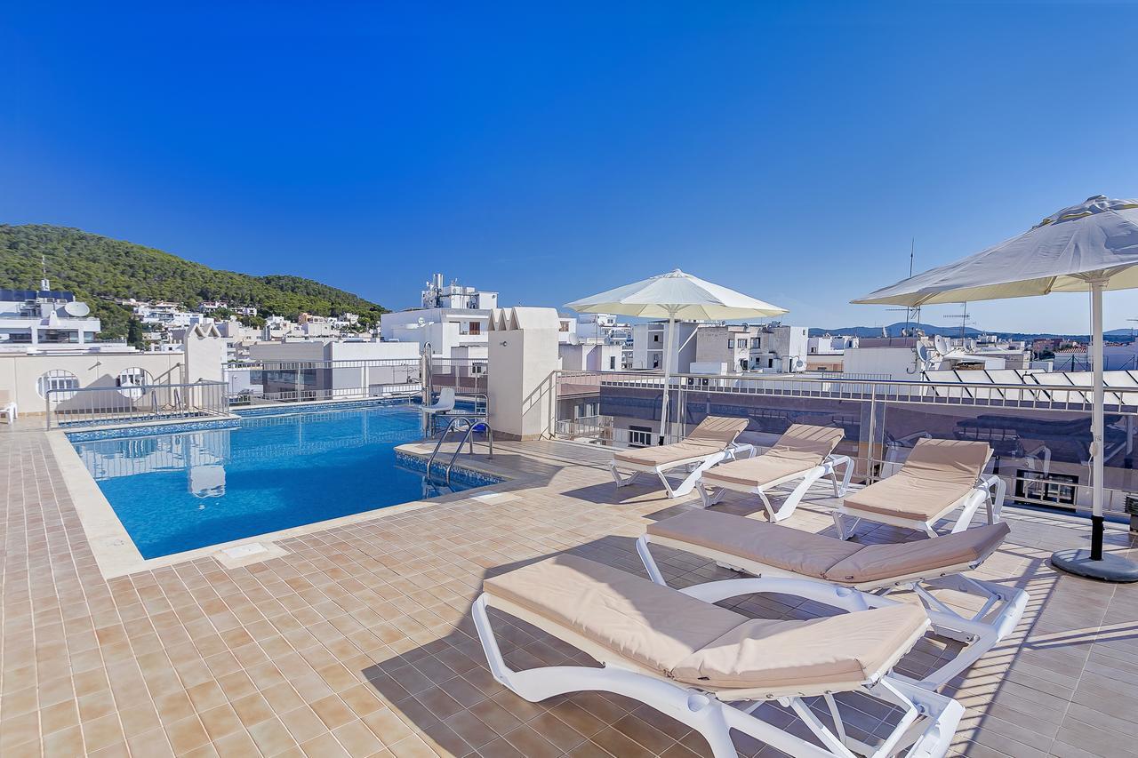 Aparthotel Duquesa Playa Санта-Еулалія-дель-Ріо Екстер'єр фото
