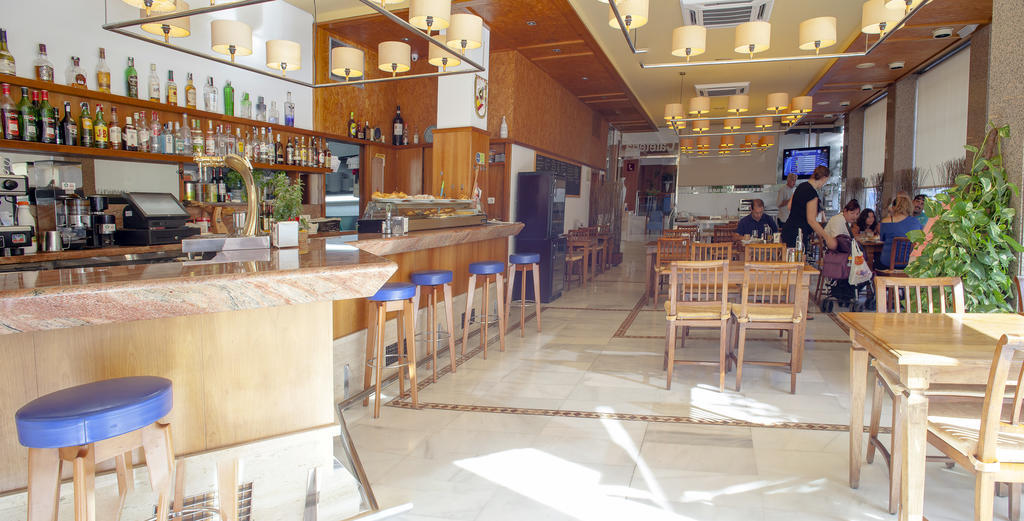 Aparthotel Duquesa Playa Санта-Еулалія-дель-Ріо Екстер'єр фото